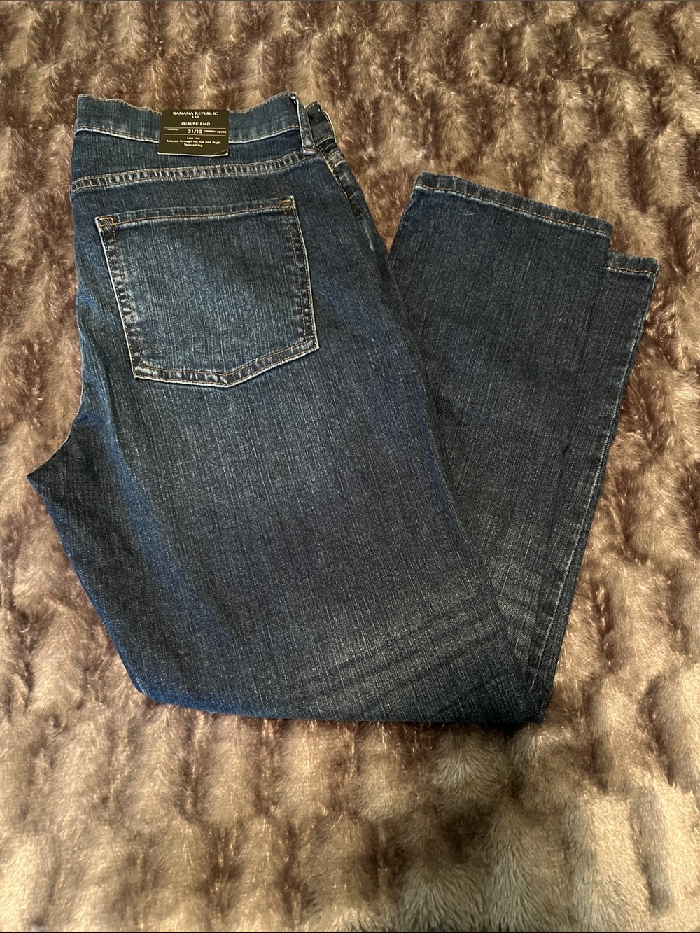 Banana Republic Women’s Girlfriend Dark Wash Jeans- size 31/12 petite